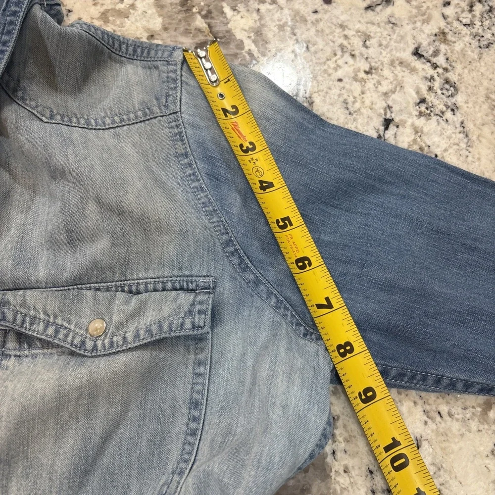 Abercrombie & Fitch Two Tone Denim Chambray western snap down shirt Sz S Cowgirl